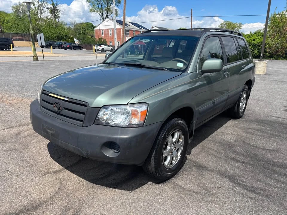 2004 Toyota Highlander - Image 8 of 13