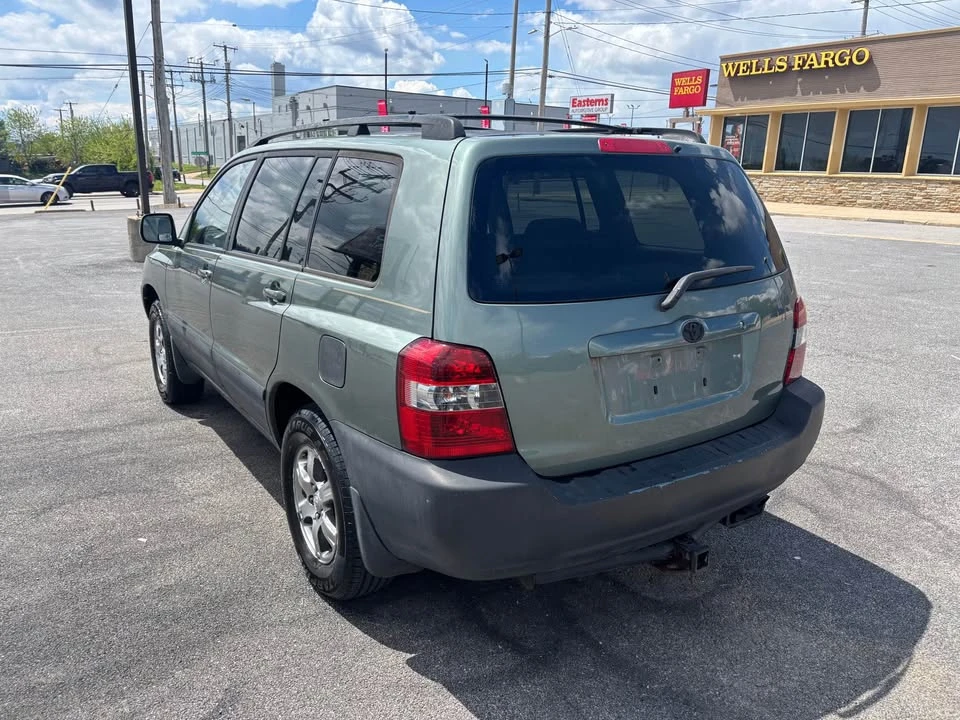 2004 Toyota Highlander - Image 6 of 13