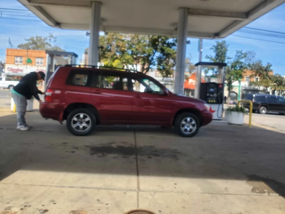 2004 Toyota Highlander - Image 3 of 13