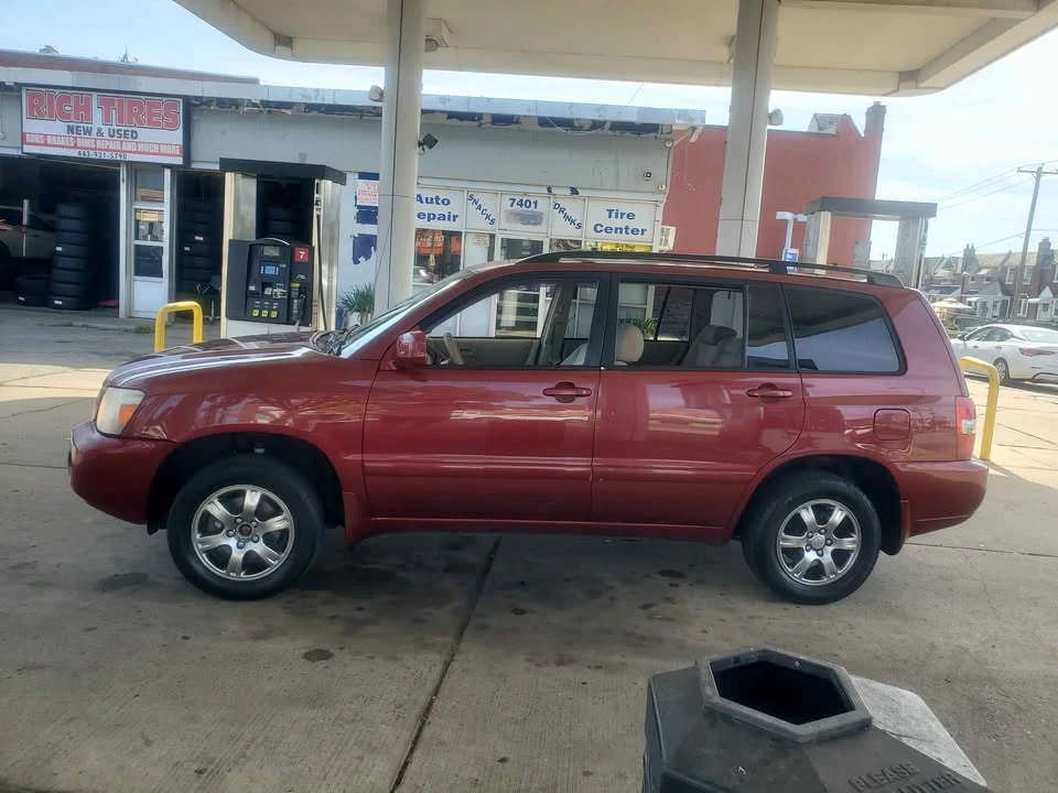 2004 Toyota Highlander - Image 6 of 13