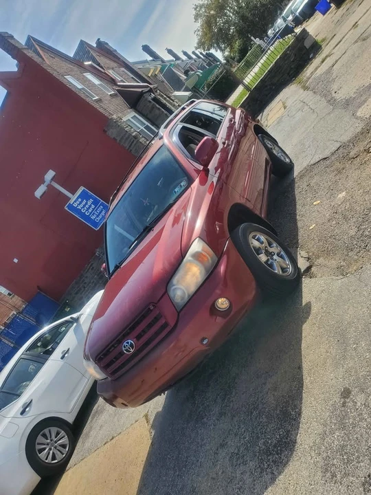 2004 Toyota Highlander - Image 9 of 13