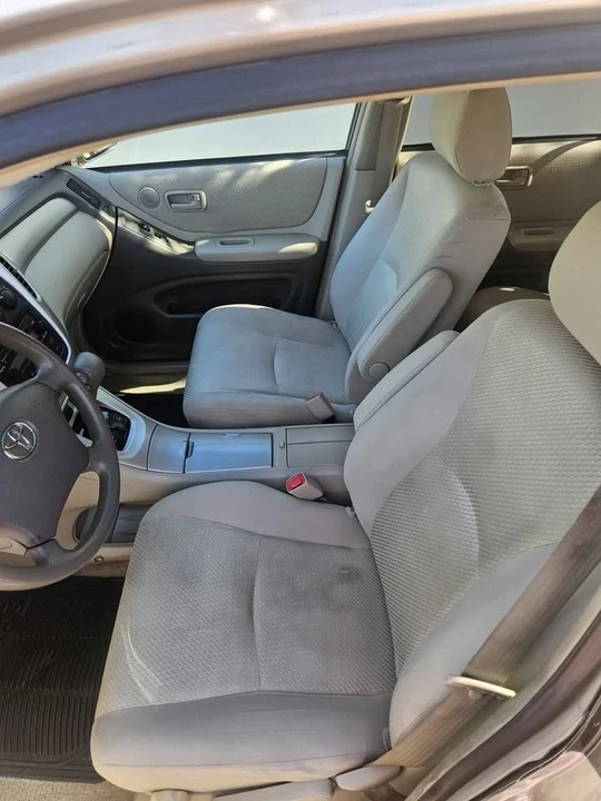 2004 Toyota Highlander - Image 7 of 12