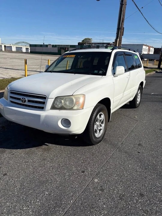 2004 Toyota Highlander - Image 2 of 9
