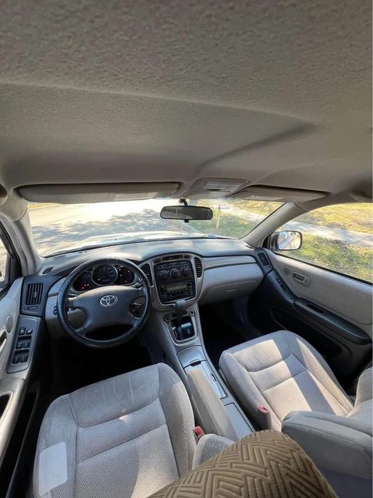 2004 Toyota Highlander - Image 3 of 8