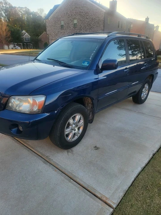 2004 Toyota Highlander - Image 11 of 13