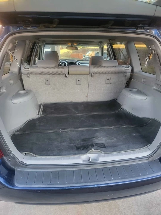 2004 Toyota Highlander - Image 9 of 13