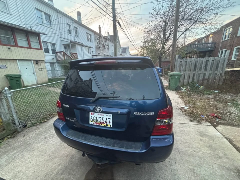 2004 Toyota Highlander - Image 7 of 8