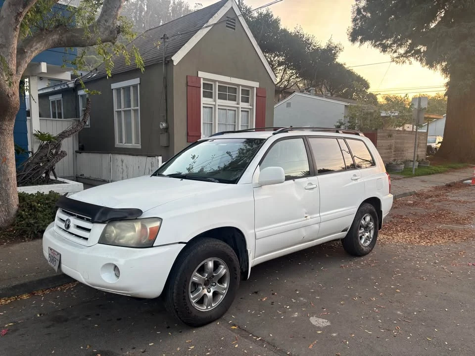 2004 Toyota Highlander - Image 3 of 16