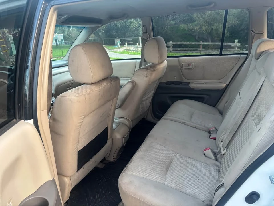 2004 Toyota Highlander - Image 11 of 16