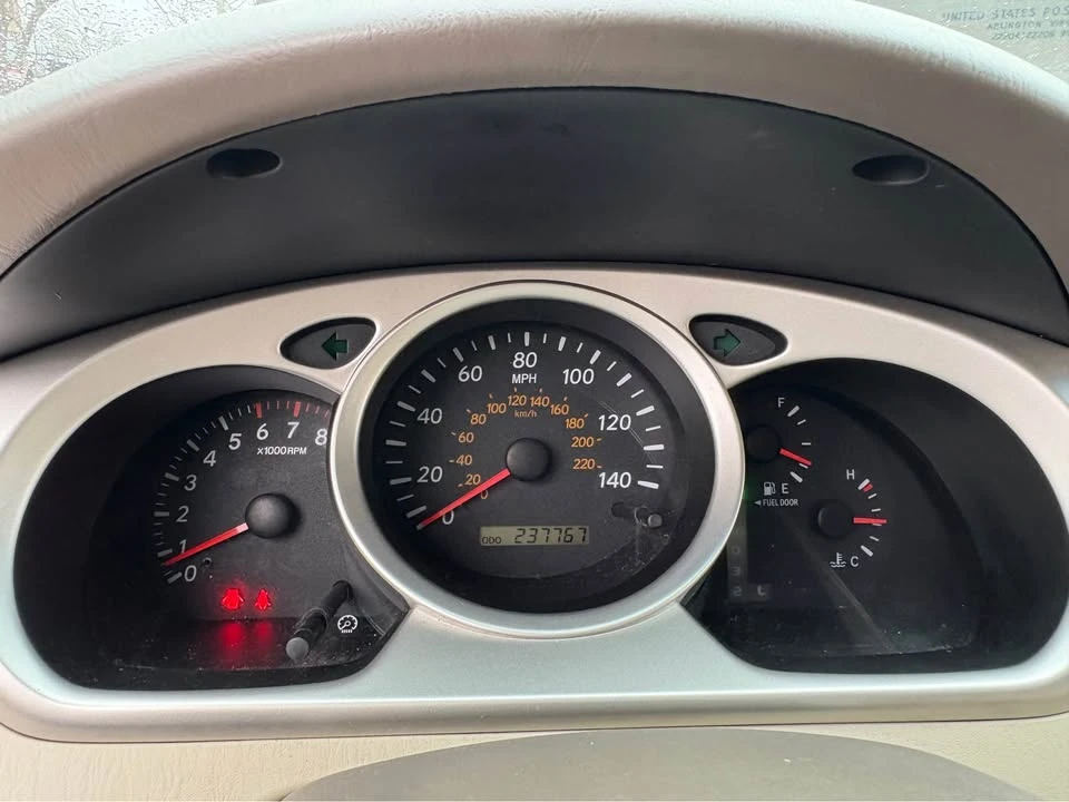 2004 Toyota Highlander - Image 9 of 9