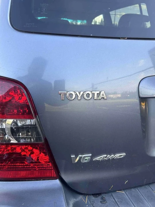 2004 Toyota Highlander - Image 7 of 11