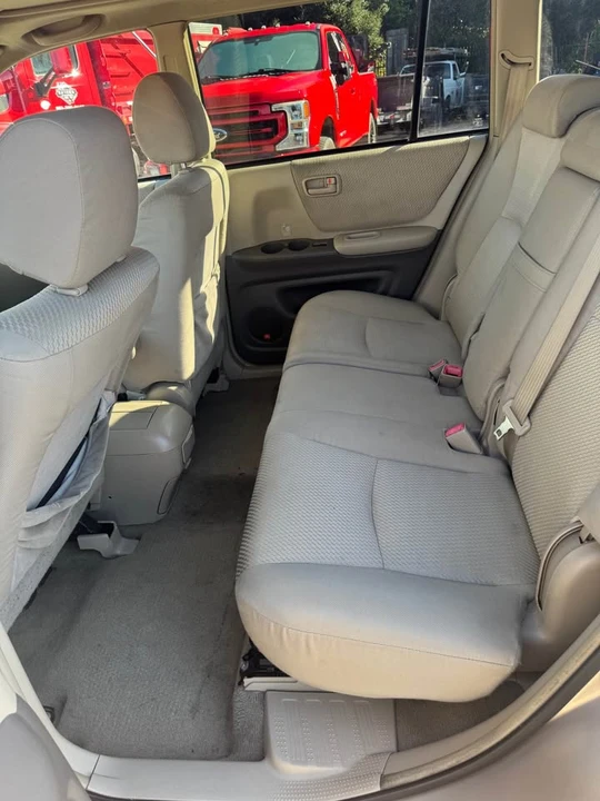 2004 Toyota Highlander - Image 4 of 13