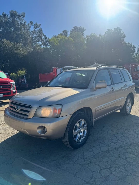 2004 Toyota Highlander - Image 13 of 13