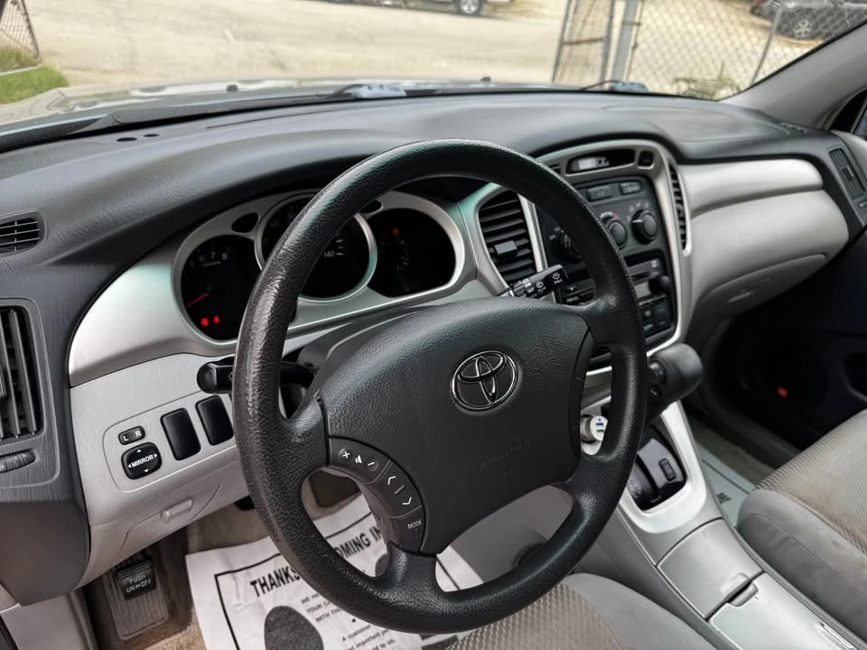 2004 Toyota Highlander - Image 6 of 8