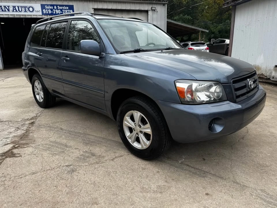 2004 Toyota Highlander - Image 3 of 8