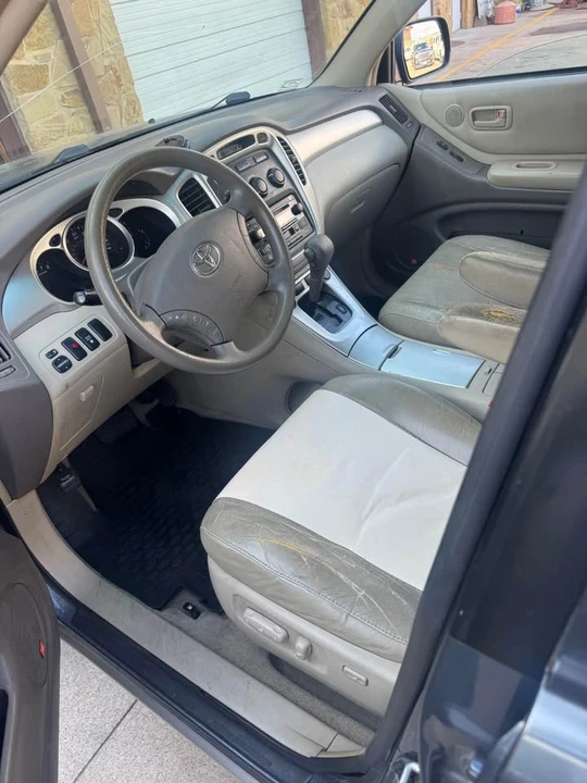 2004 Toyota Highlander - Image 7 of 15