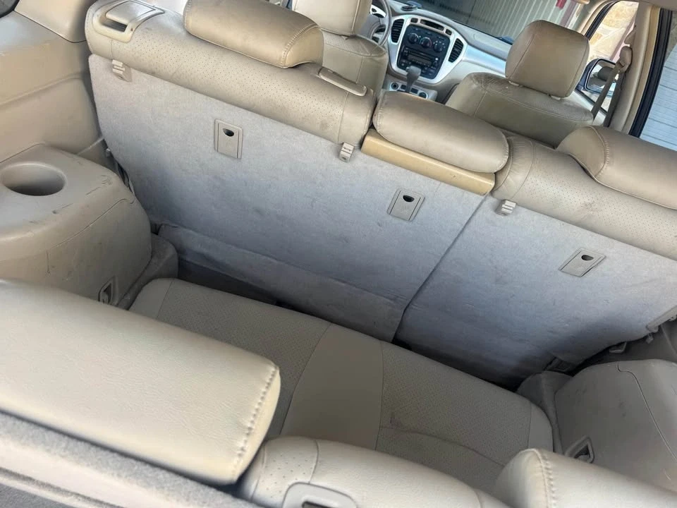 2004 Toyota Highlander - Image 12 of 15