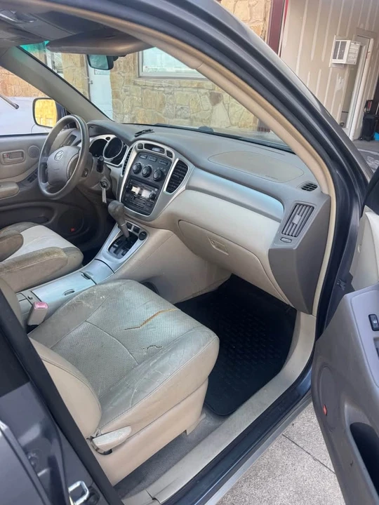 2004 Toyota Highlander - Image 5 of 15