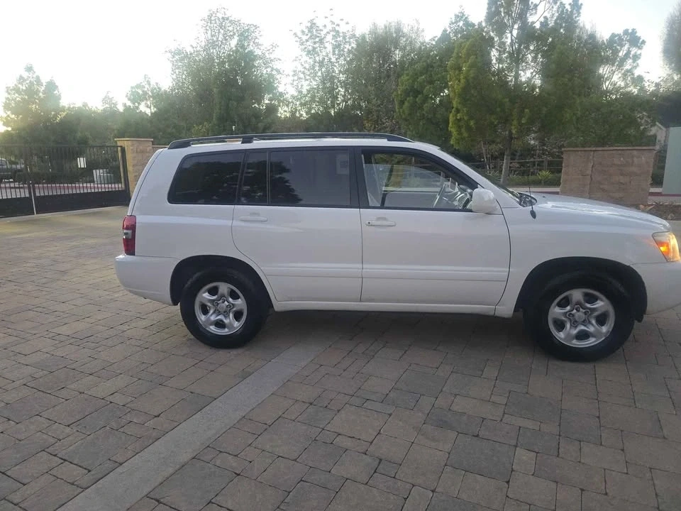 2004 Toyota Highlander - Image 5 of 7