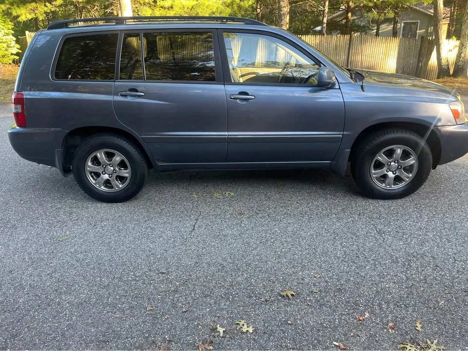 2004 Toyota Highlander - Image 2 of 9