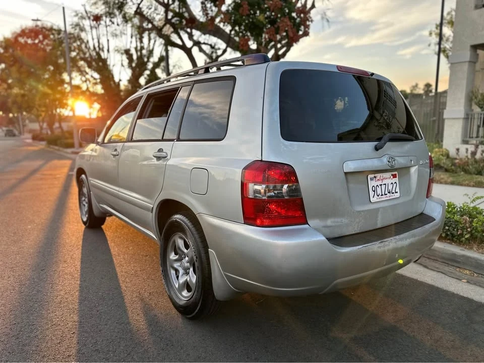 2004 Toyota Highlander - Image 4 of 14