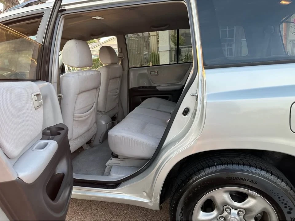 2004 Toyota Highlander - Image 13 of 14