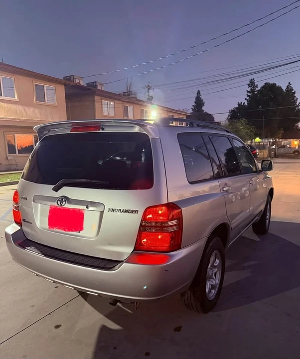 2004 Toyota Highlander - Image 4 of 20