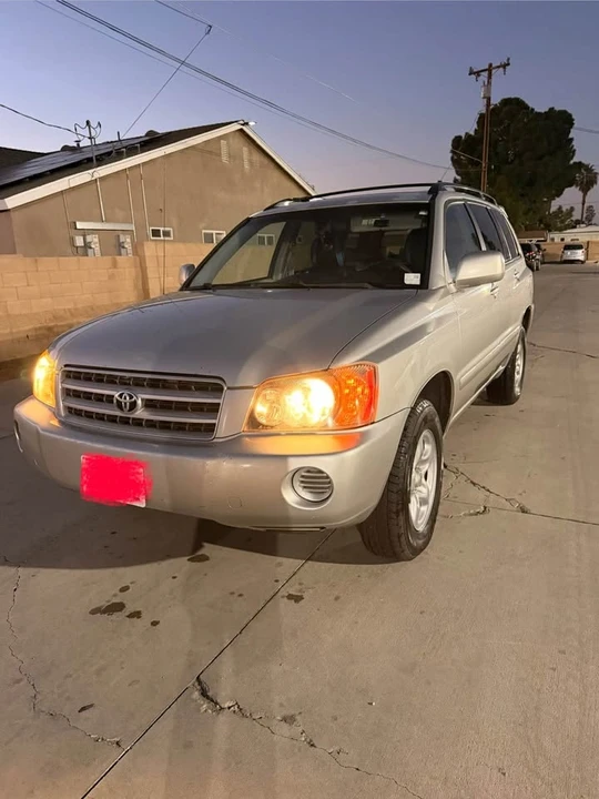 2004 Toyota Highlander - Image 5 of 20