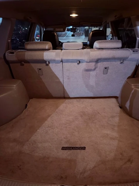 2004 Toyota Highlander - Image 10 of 20