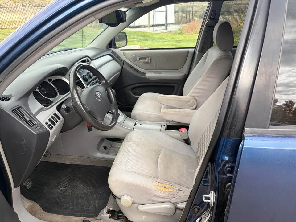 2004 Toyota Highlander - Image 9 of 11