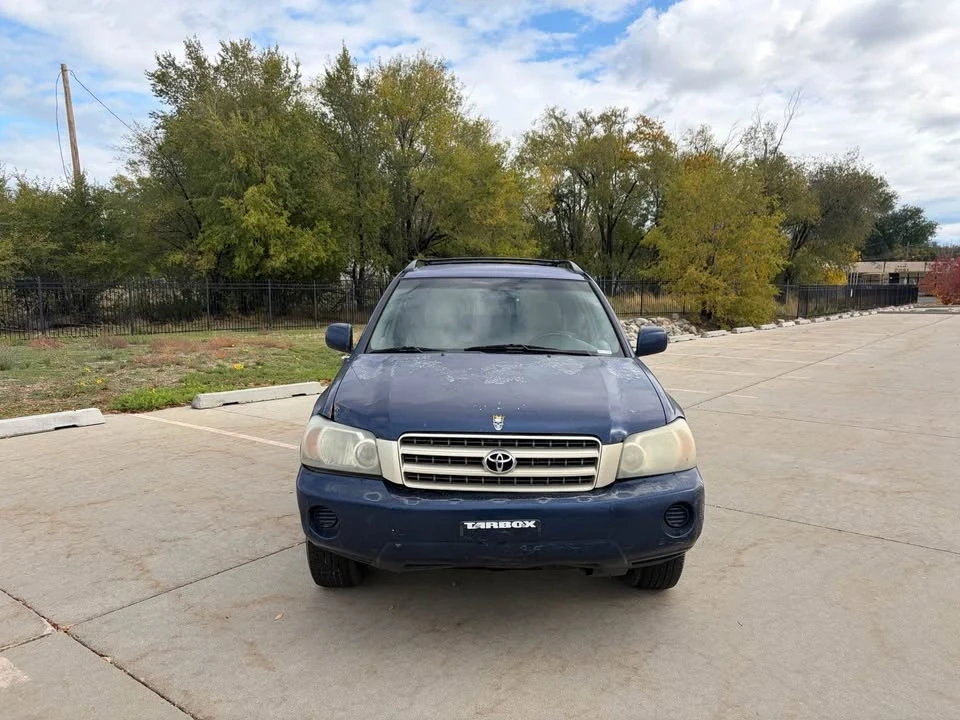 2004 Toyota Highlander - Image 2 of 11