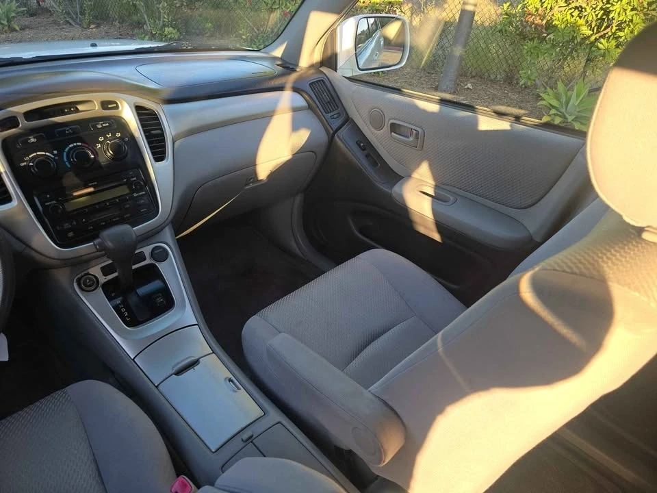 2004 Toyota Highlander - Image 6 of 7