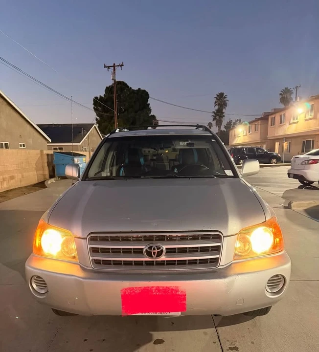 2004 Toyota Highlander - Image 3 of 20