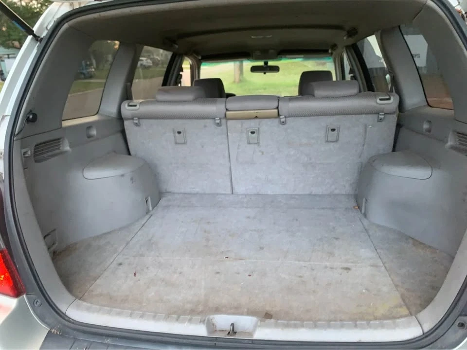 2004 Toyota Highlander - Image 8 of 11