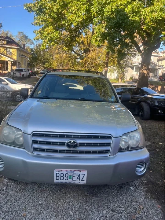 2004 Toyota Highlander - Image 8 of 10