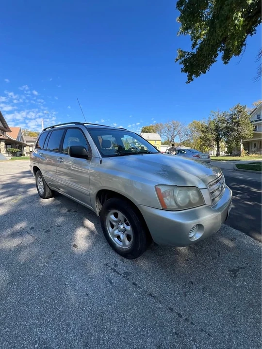2004 Toyota Highlander - Image 5 of 10