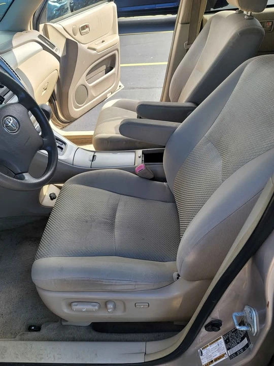 2004 Toyota Highlander - Image 7 of 8