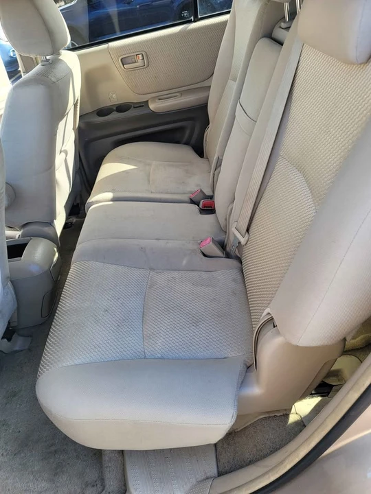 2004 Toyota Highlander - Image 6 of 8