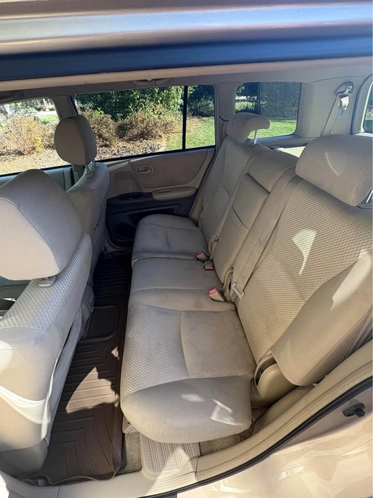 2004 Toyota Highlander - Image 7 of 8