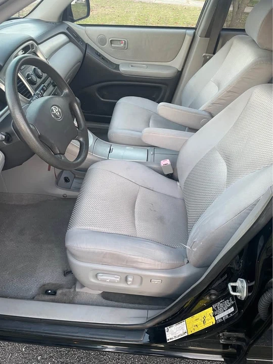 2004 Toyota Highlander - Image 8 of 10