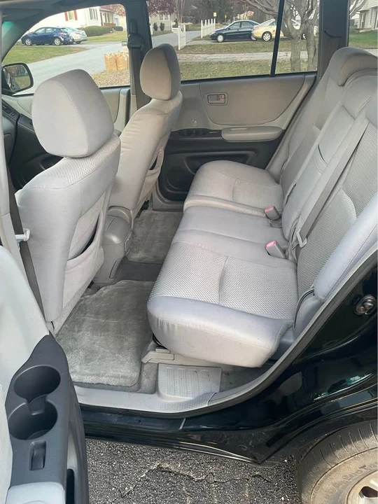 2004 Toyota Highlander - Image 6 of 10