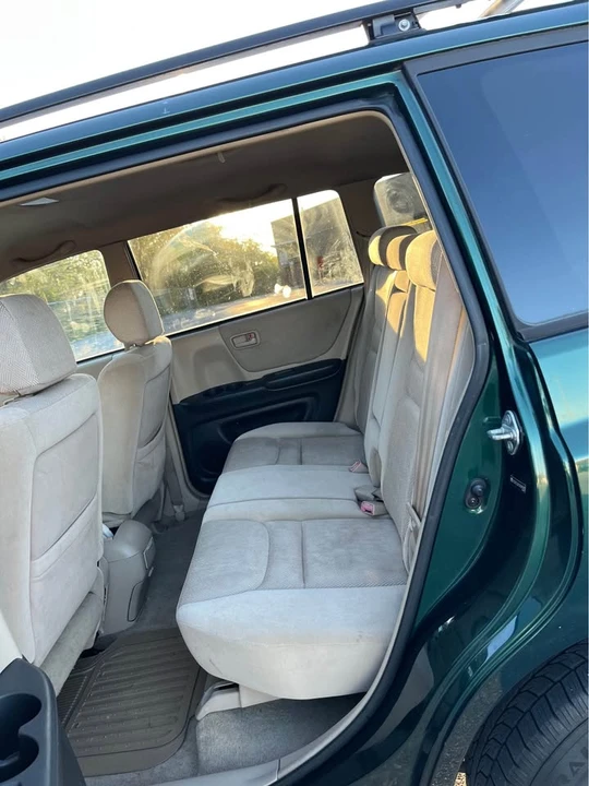 2004 Toyota Highlander - Image 7 of 13