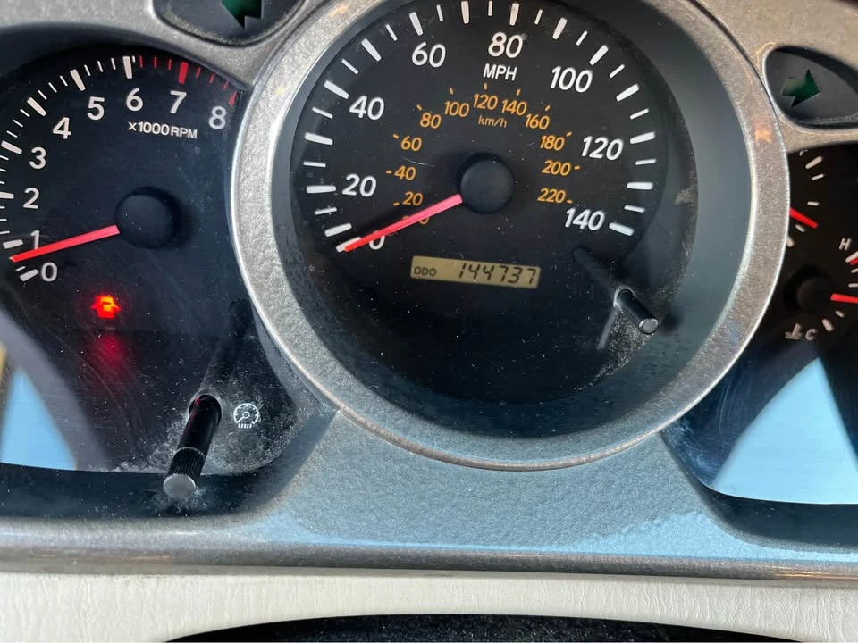 2004 Toyota Highlander - Image 8 of 13