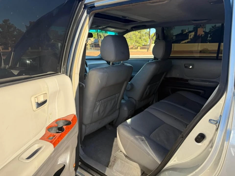 2004 Toyota Highlander - Image 13 of 16