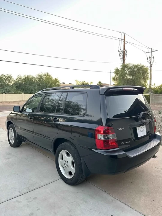 2004 Toyota Highlander - Image 3 of 8