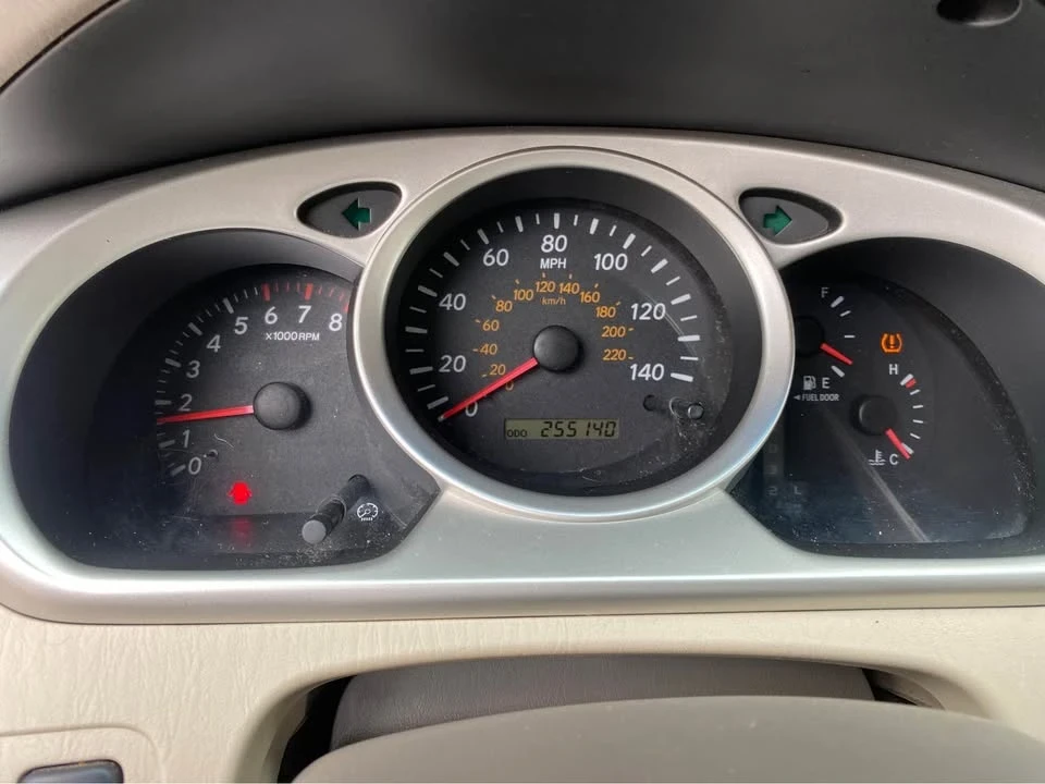 2004 Toyota Highlander - Image 4 of 9