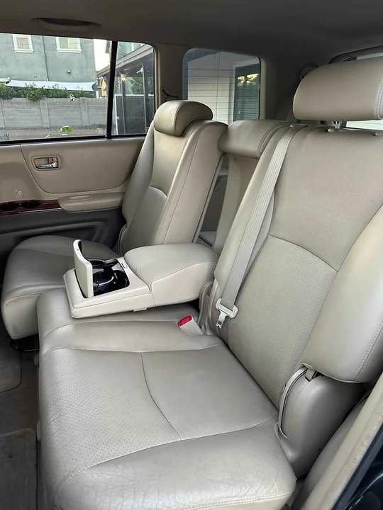2004 Toyota Highlander - Image 8 of 8