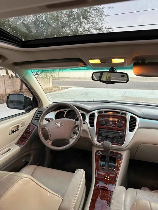 2004 Toyota Highlander - Image 6 of 8