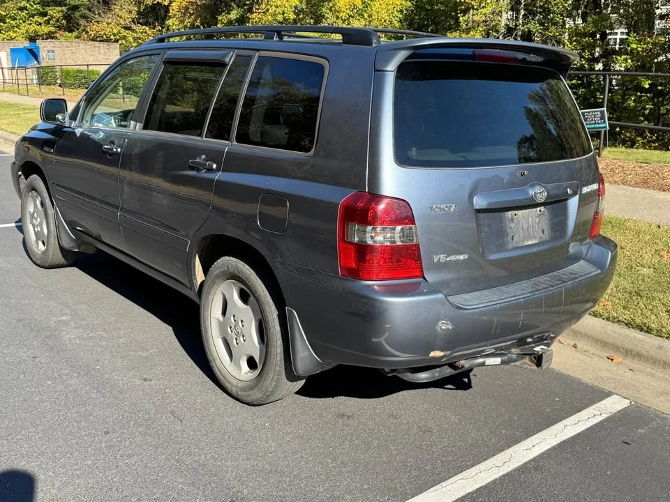 2004 Toyota Highlander - Image 4 of 10
