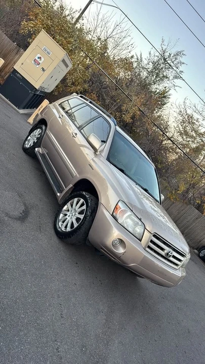 2004 Toyota Highlander - Image 4 of 17